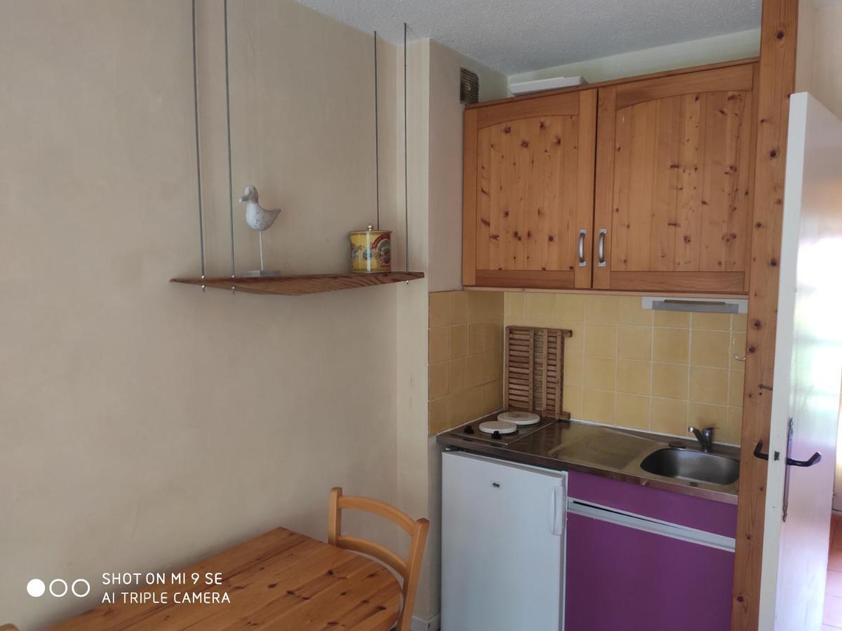 Agreable Studio Cabine Proche Mer Ла-Лонд-ле-Мор Экстерьер фото